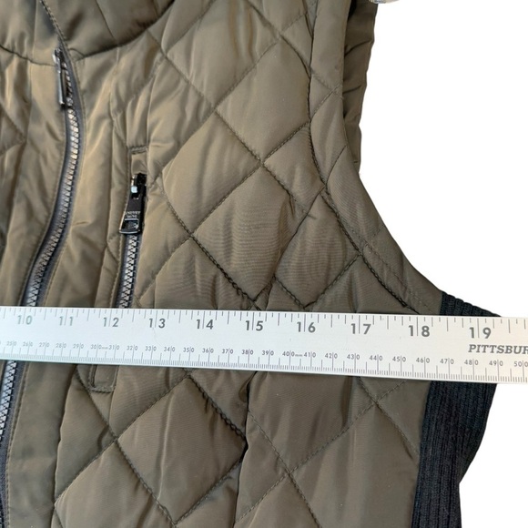 Andrew Marc Green and Black Quilted Zip Vest Womens Size Medium - Picture 4 of 8
